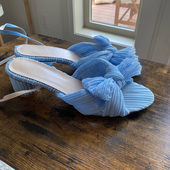 Blue Bow Sandals (perfect for wedding shoe) - Picture 2 of 5